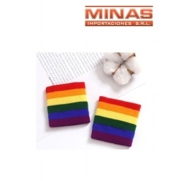 MU�EQUERAS MULTICOLOR.