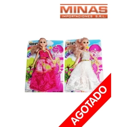 MU�ECA CON ACCESORIOS