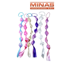 COLITA CON TRENZA MULTICOLOR DE 47 CM. X 12 UNIDADES, $ 40 CU.