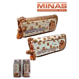 CARTUCHERA X 22 CM,2 CIERRES + LLAVERO, CAPIBARA, 2 DISE�OS.