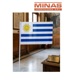 BANDERA DE URUGUAY  15 X 21 CM PALO 30CM