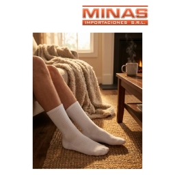 MEDIAS BLANCAS PARA HOMBRE X 12 PARES, $ 30 EL PAR.