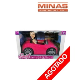 AUTO CON MU�ECA