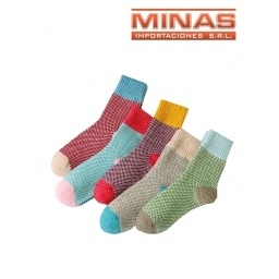 MEDIA DE DAMA CORTA X 5 PARES,COMBINADAS, $ 54 EL PAR.