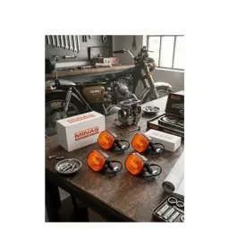 SE�ALEROS DE MOTO CUADRADO X 4 UND.