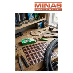 SET DE REPARACI�N 24 PARCHES CON PEGAMENTO