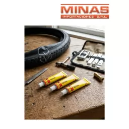 PEGAMENTO PARA CAMARA DE BICICLETAS 12 PCS $16 CU 20CC
